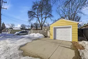 1451 12th St N, Fargo, ND 58102 - Photo 4