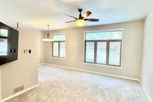 8561 Flamingo Dr, Chanhassen, MN 55317 - Photo 4