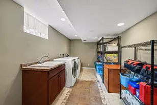 4713 Fairhills Rd W, Minnetonka, MN 55345 - Photo 34