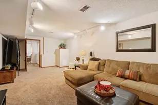 12500 Pinehurst Dr, Burnsville, MN 55337 - Photo 40