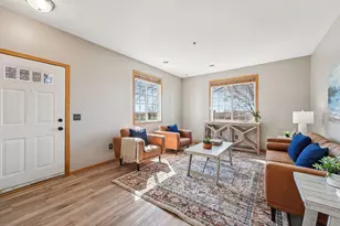 357 Frederick Cir, Hastings, MN 55033 - Photo 8
