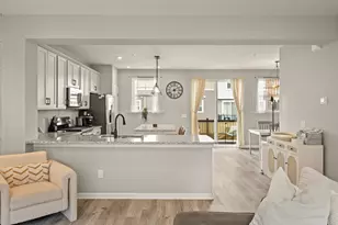 799 Roselyn Dr, Victoria, MN 55386 - Photo 10