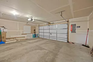 799 Roselyn Dr, Victoria, MN 55386 - Photo 32