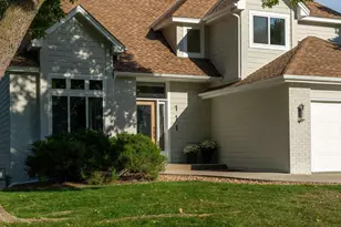 111 King Hill Rd, Golden Valley, MN 55416 - Photo 20