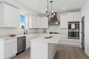 212 Lori Ln, Delano, MN 55328 - Photo 2