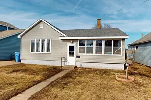 1022 W 2nd St, Winona, MN 55987 - Photo 1