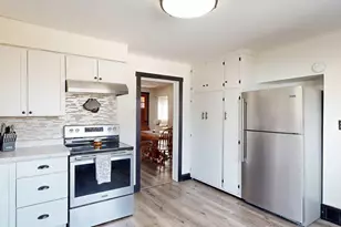 1022 W 2nd St, Winona, MN 55987 - Photo 18