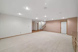 5932 Prairie Ridge Dr, Shoreview, MN 55126 - Photo 34