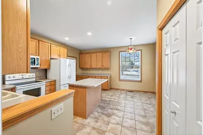 5932 Prairie Ridge Drive, Shoreview, MN 55126 - Photo 4