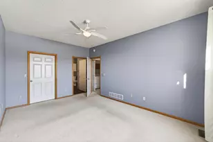 5932 Prairie Ridge Dr, Shoreview, MN 55126 - Photo 20
