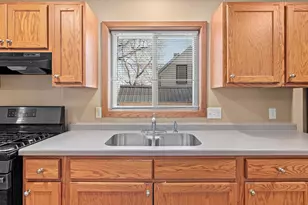 9 Acker St W, Saint Paul, MN 55117 - Photo 4