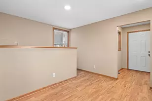 9 Acker St W, Saint Paul, MN 55117 - Photo 10