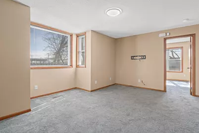 9 Acker Street W, Saint Paul, MN 55117 - Photo 8