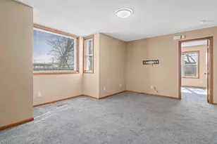 9 Acker St W, Saint Paul, MN 55117 - Photo 8