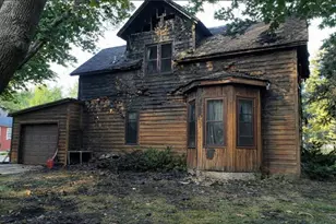 201 Park St, Freeborn, MN 56032 - Photo 1