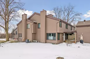 112704 Hundertmark Rd, Chaska, MN 55318 - Photo 2