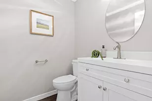 6981 Edgebrook Pl, Eden Prairie, MN 55346 - Photo 10