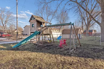 937 4th Avenue E, Shakopee, MN 55379 - Photo 24