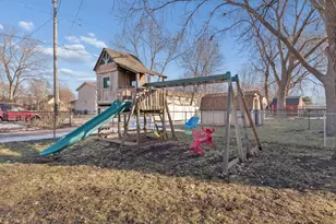 937 4th Ave E, Shakopee, MN 55379 - Photo 24