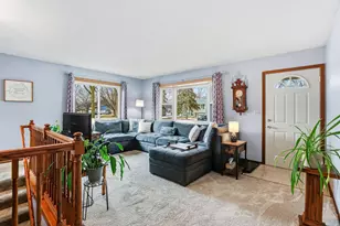 5024 Campanaro Ln, White Bear Lake, MN 55110 - Photo 4