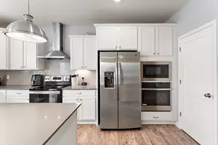 5663 Fair Hvn Trl, Woodbury, MN 55129 - Photo 14