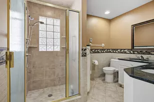 6929 Glenwood Ave, Golden Valley, MN 55427 - Photo 14