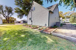 705 Glenview Dr, Albert Lea, MN 56007 - Photo 38