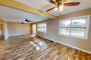 705 Glenview Dr, Albert Lea, MN 56007 - Photo 4