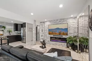 1715 Hillview Rd, Shoreview, MN 55126 - Photo 14