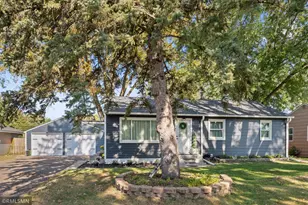 1715 Hillview Rd, Shoreview, MN 55126 - Photo 2