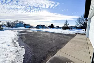 1124 Garnet Blvd, Detroit Lakes, MN 56501 - Photo 32