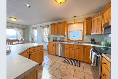 1124 Garnet Boulevard, Detroit Lakes, MN 56501 - Photo 6