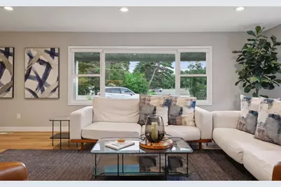 3098 Victoria Street N, Roseville, MN 55113 - Photo 6