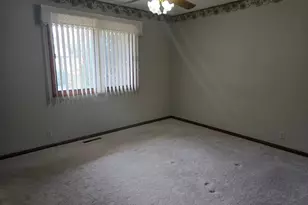 1903 Willow Ave, Worthington, MN 56187 - Photo 10