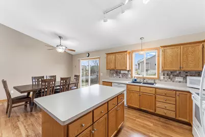 810 Kadler Avenue NE, Hanover, MN 55341 - Photo 10