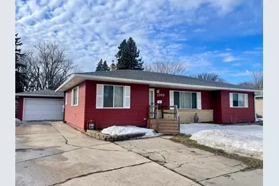 1707 5th Street S, Fargo,  58103 - Photo 1