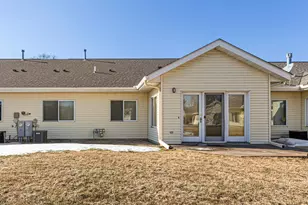 113 S West St, Belle Plaine, MN 56011 - Photo 22