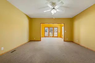 113 S West St, Belle Plaine, MN 56011 - Photo 10