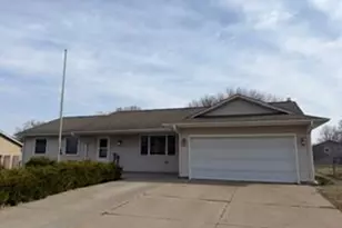 7339 Innsdale Ave S, Cottage Grove, MN 55016 - Photo 1