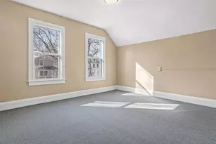 511 Edmund Ave W, Saint Paul, MN 55103 - Photo 16