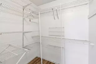 2053 Edgerton St, Maplewood, MN 55117 - Photo 30