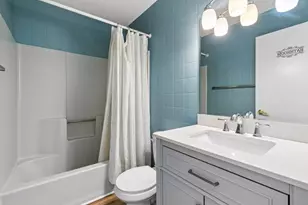 2053 Edgerton St, Maplewood, MN 55117 - Photo 36