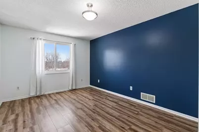 2053 Edgerton Street, Maplewood, MN 55117 - Photo 26