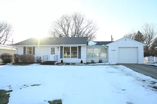 3705 Dennis Ln, White Bear Lake, MN 55110 - Photo 2