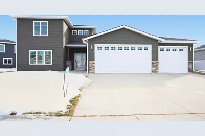 1029 44th Avenue S, Moorhead, MN 56560 - Photo 1