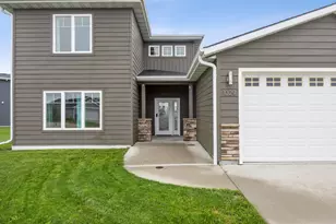 1029 44th Ave S, Moorhead, MN 56560 - Photo 2