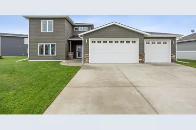 1029 44th Avenue S, Moorhead, MN 56560 - Photo 2