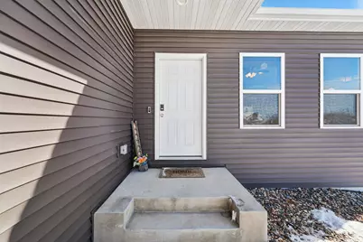 856 Ridgecrest Street, River Falls, WI 54022 - Photo 6