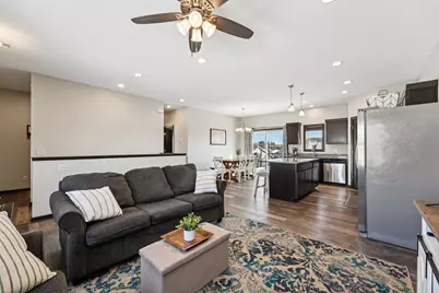 856 Ridgecrest Street, River Falls, WI 54022 - Photo 12