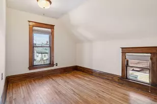 1329 Hague Ave, Saint Paul, MN 55104 - Photo 16